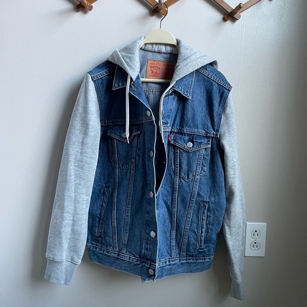 Levi’s Trucker Hybrid Jacket
